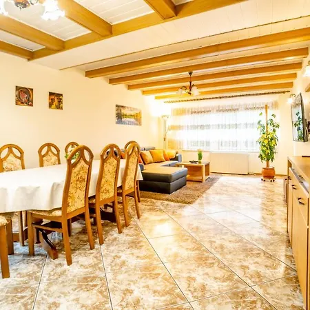 Dom Do Wynajecia Lena *